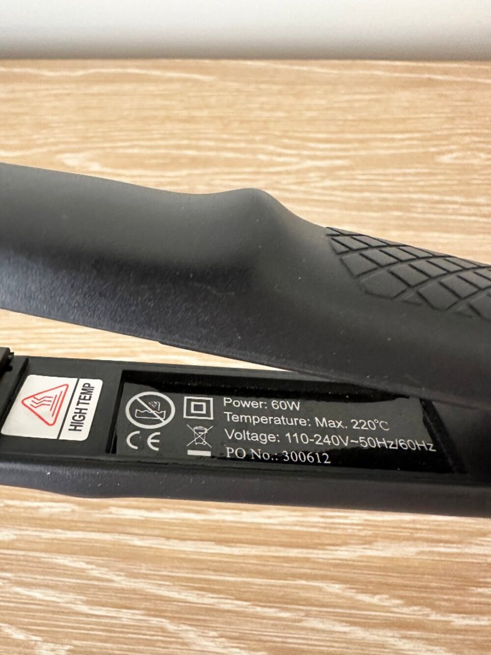 Jose Eber Ceramic 1" Flat Iron - Picture 3 of 4